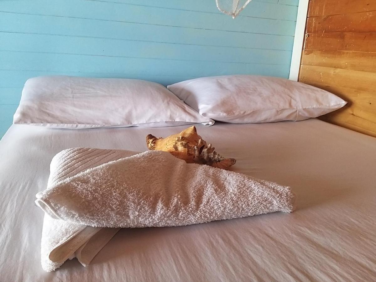 Zulu Hostal Playa Blanca Ngoại thất bức ảnh