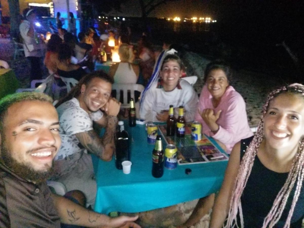 Zulu Hostal Playa Blanca Ngoại thất bức ảnh